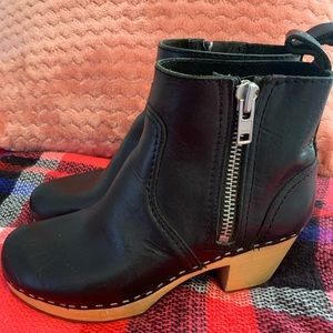 Swedish Hasbeens Zip It Emy Clog Bootie